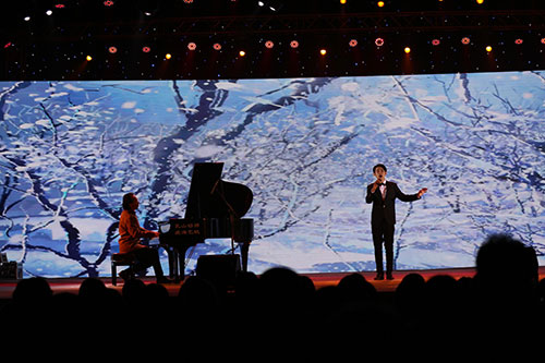 4男生独唱:敢问路在何方4.jpg 4男生独唱:敢问路在何方4.jpg