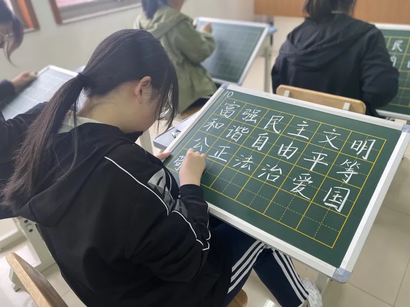 3.webp (1).jpg 3.webp (1).jpg